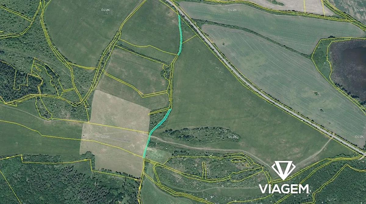 Prodej pole 2020 m²